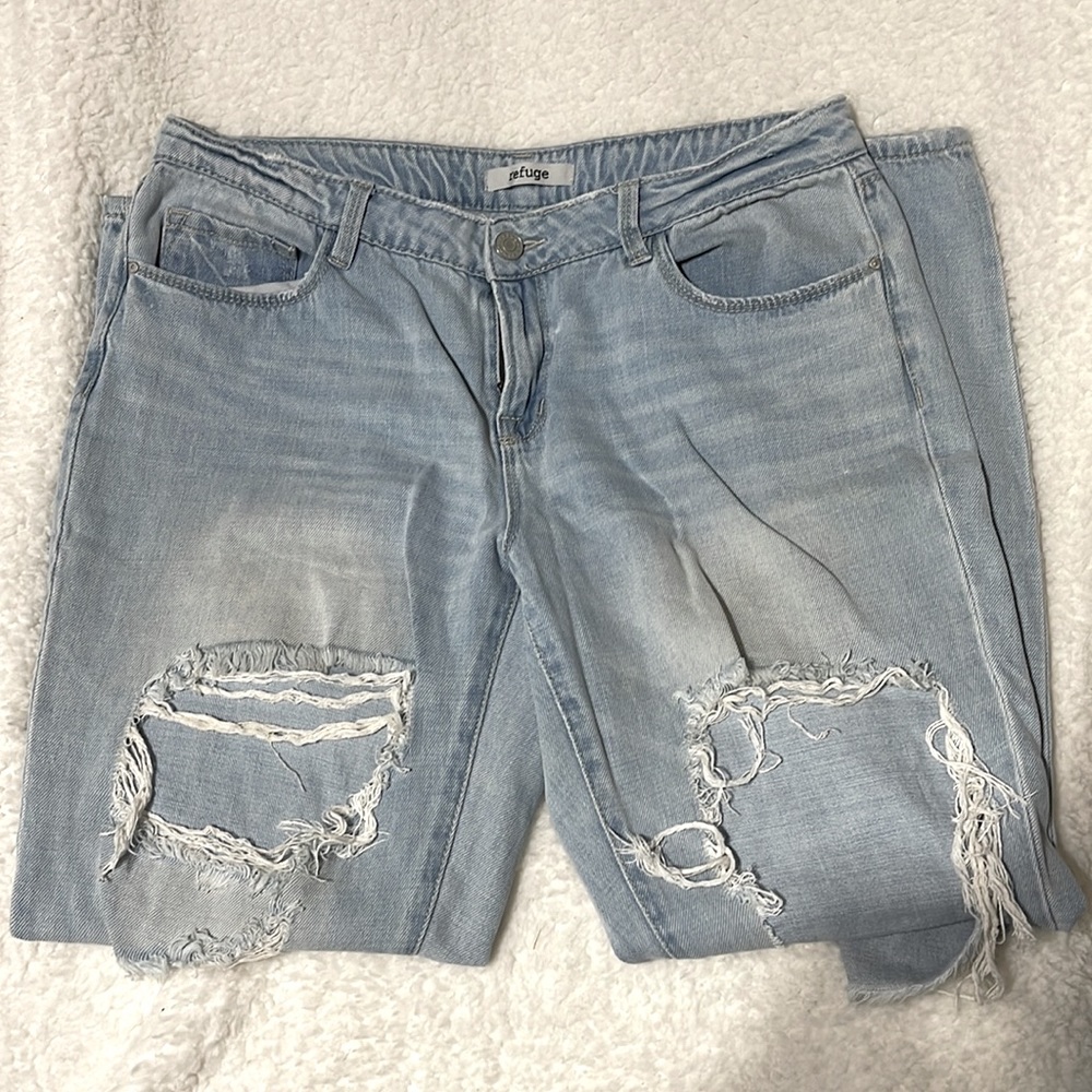 Refuge Distressed Jeans. Size 12